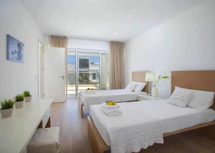 Seaview Zinnia Vila Protaras