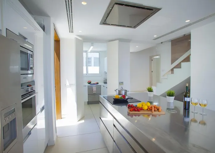 Seaview Zinnia * Protaras