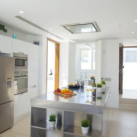 Seaview Zinnia Protaras