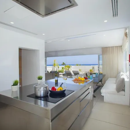 Seaview Zinnia Villa *